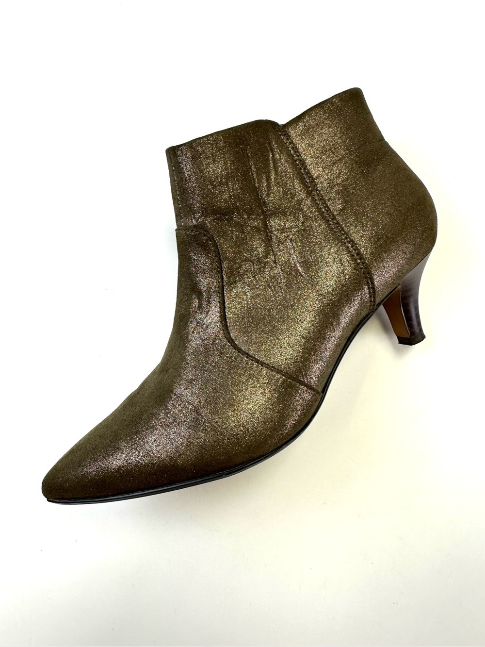 Clarks Collection Metallic Bronze Suede Pointed Toe Ankle Boots Women 8 Low Heel